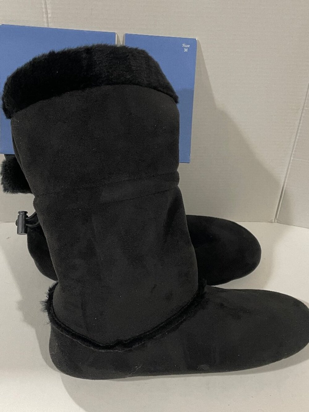 NIP Simply Vera Wang Black Bootie Slippers Sz M (6.5, 7 or 7.5 US) Sliipper Boot
